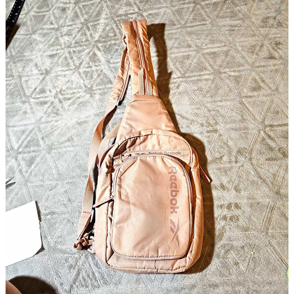 Reebok Men’s Beige Crossbody Bag Zip Closure Adjustable Strap & Pockets